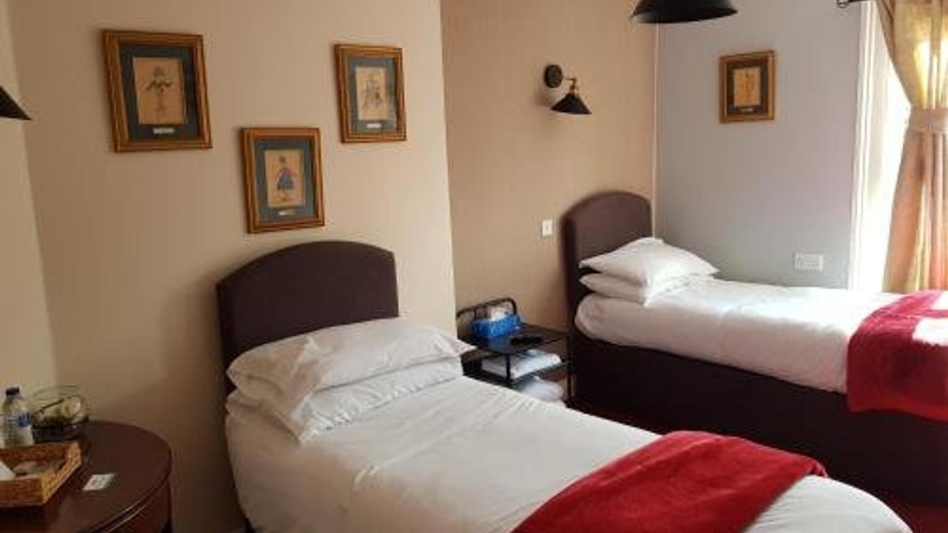 The Portcullis Hotel