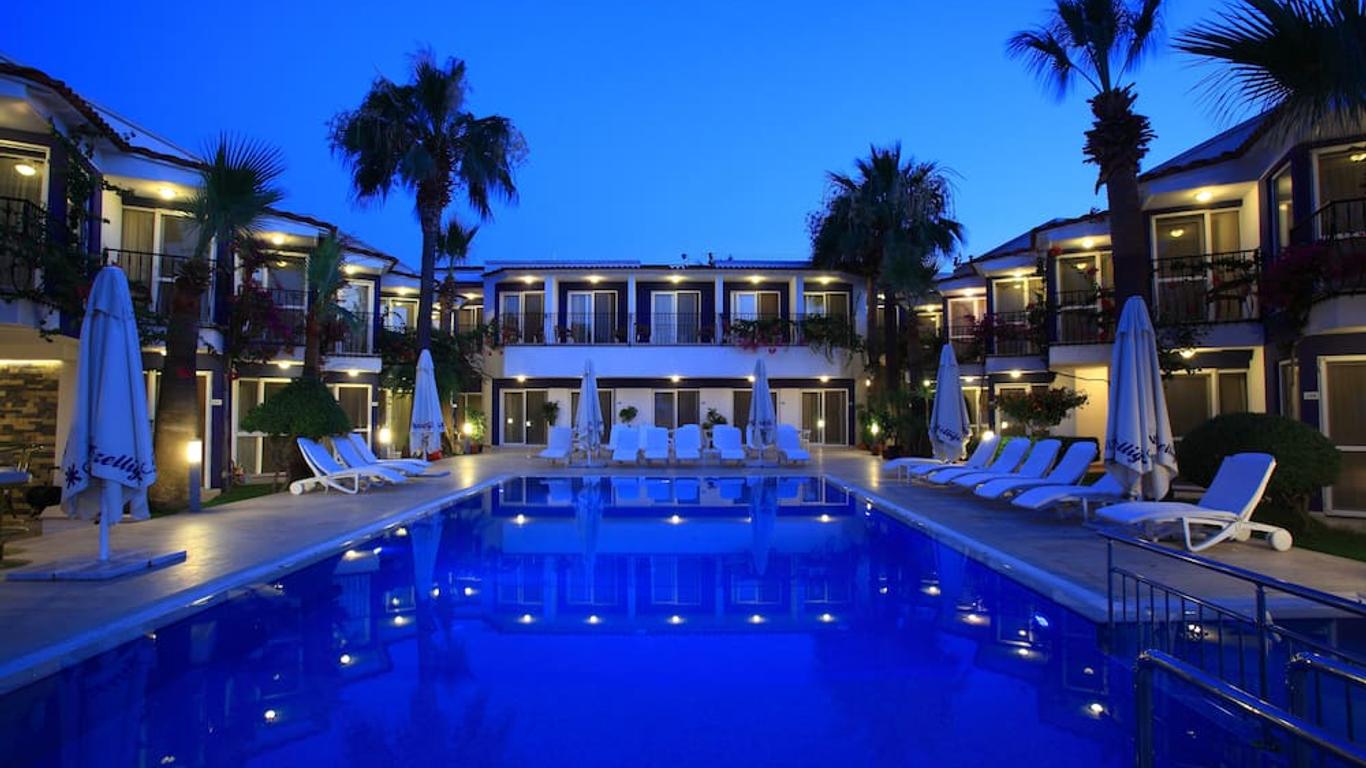 Catamaran Hotel