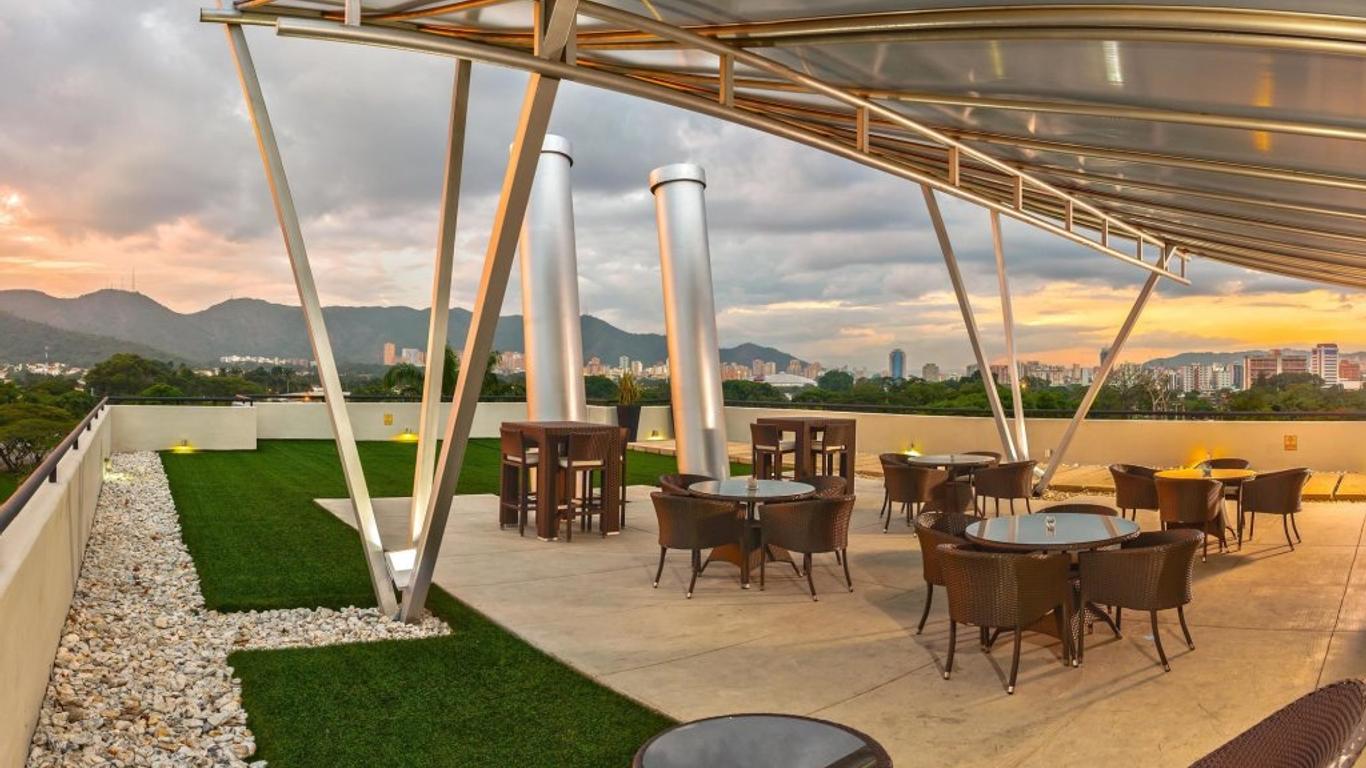 Hotel Gh Guaparo Suites