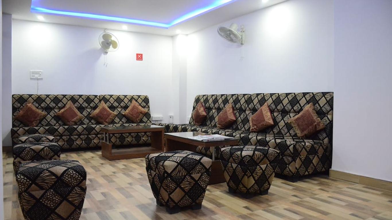 Oyo 8448 Hotel Shyamal