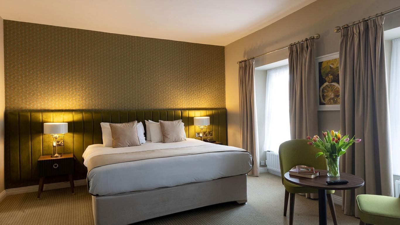 Cahir House Hotel