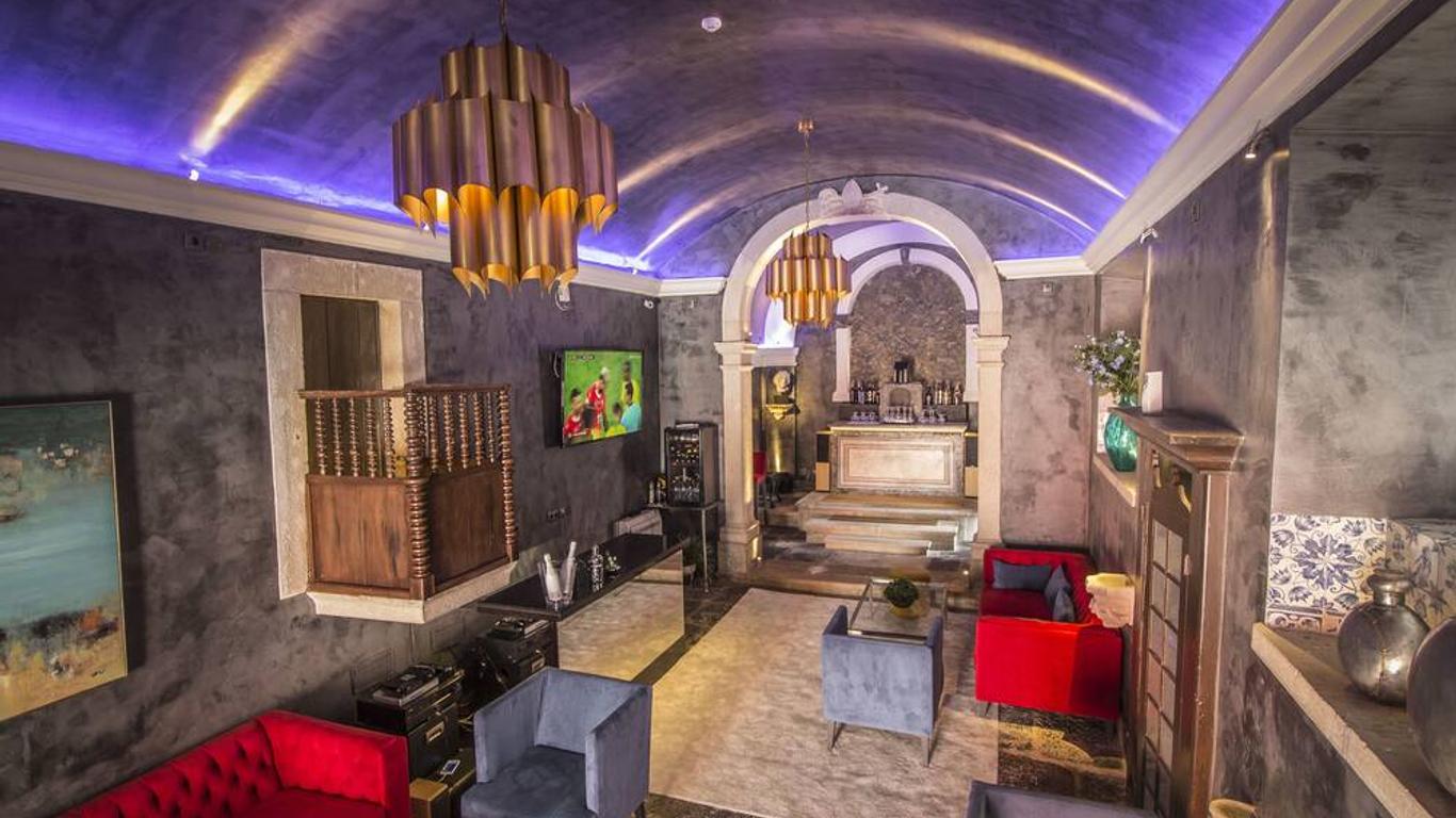 Paco Do Bispo Boutique House