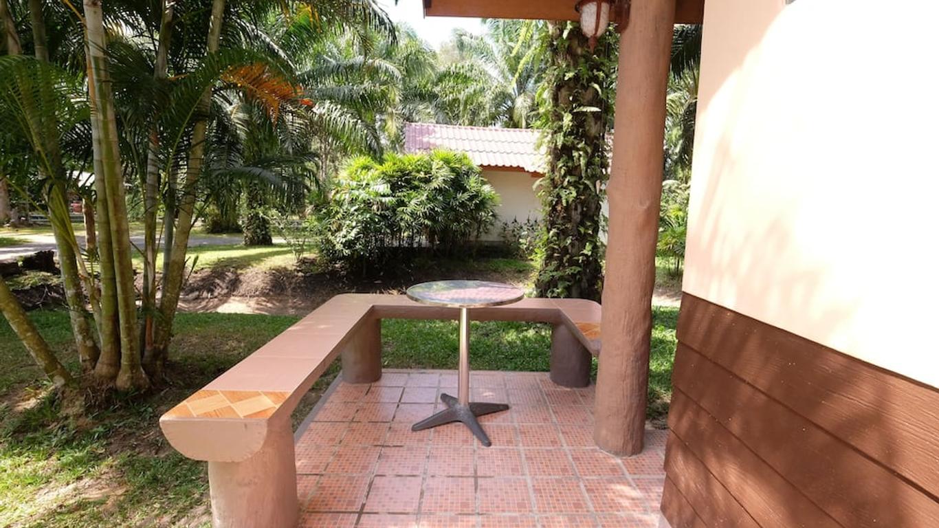 057 Resort