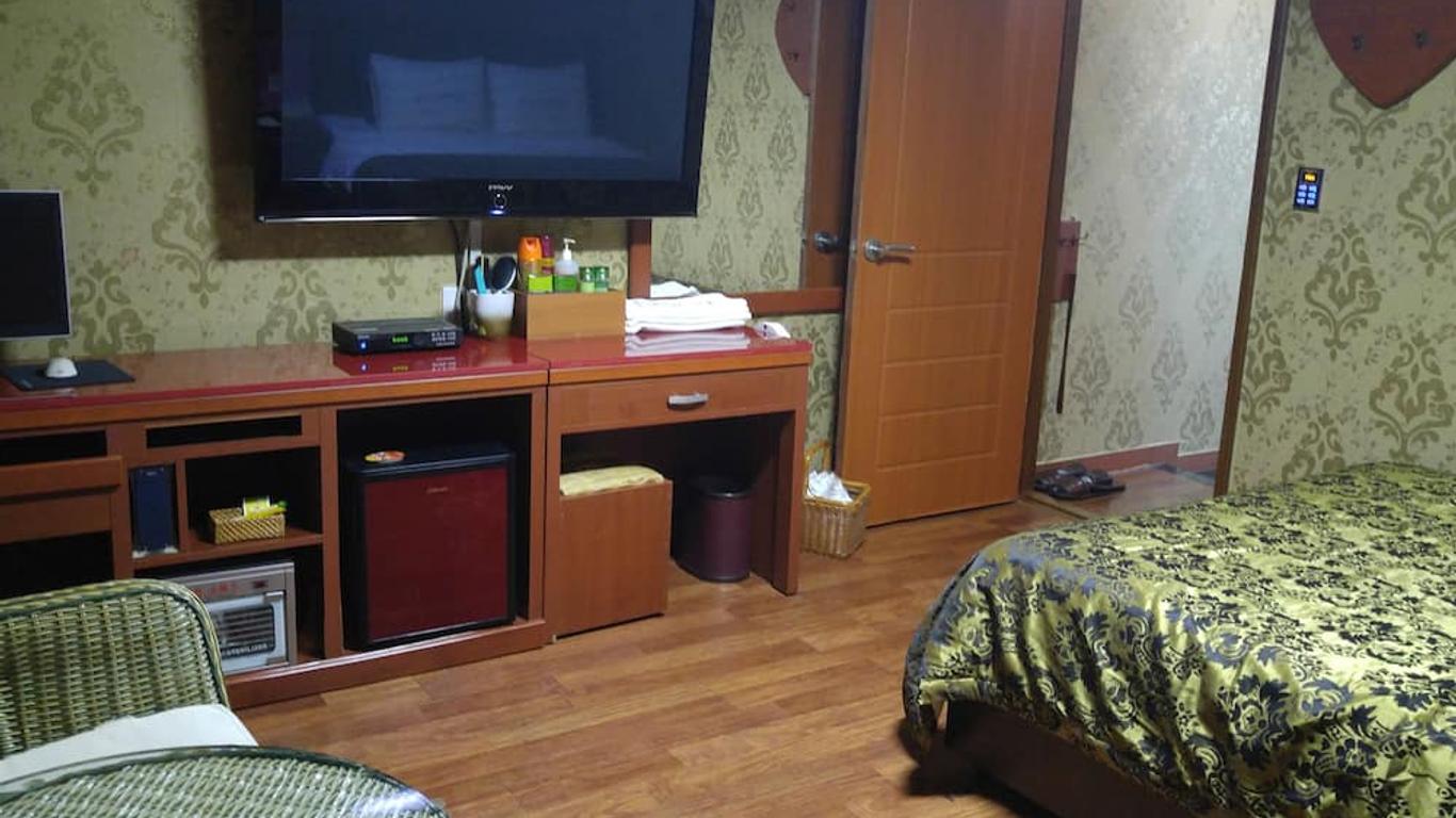 Loa Hotel