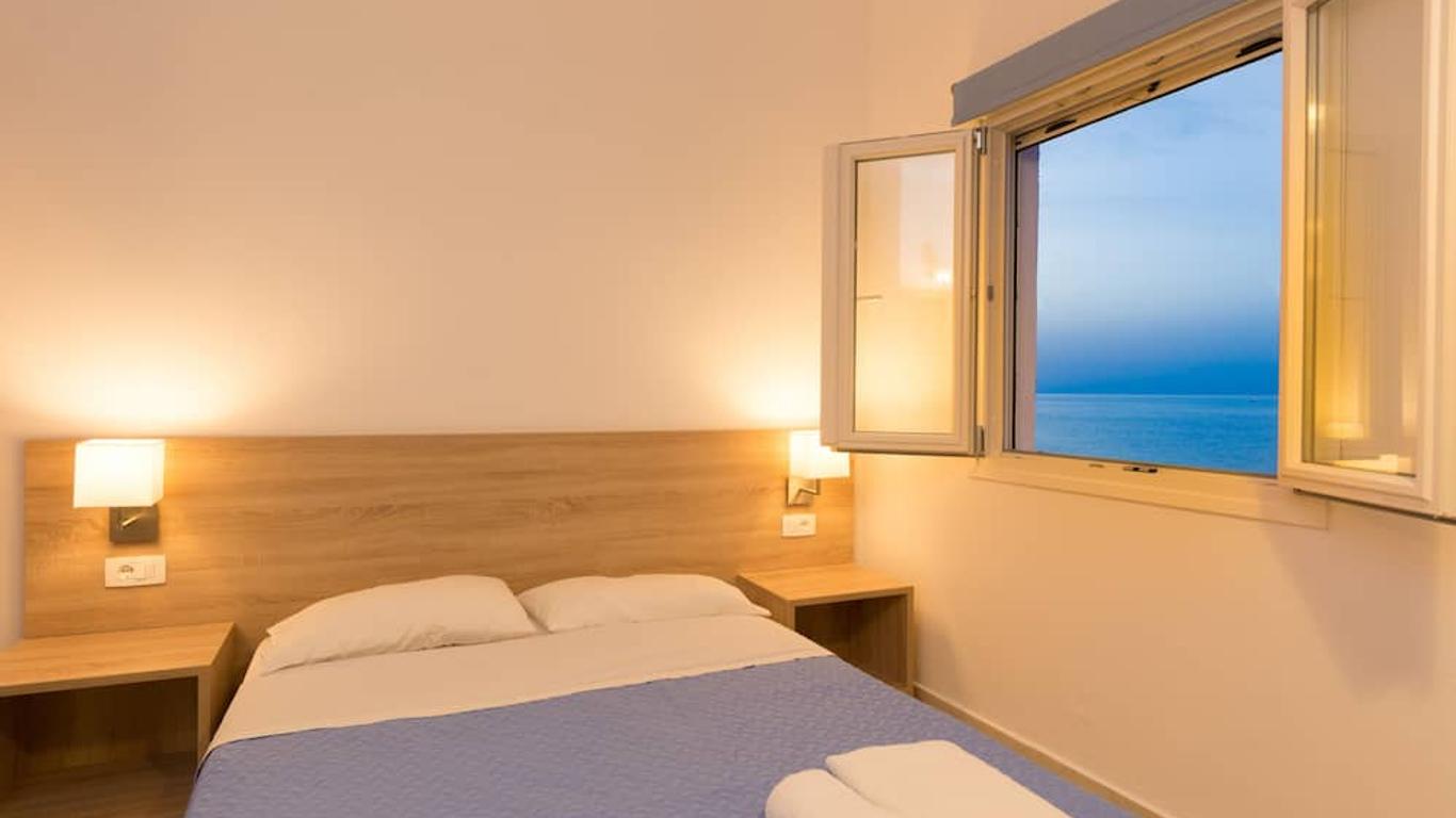 Socrates Apartmens & Restaurant