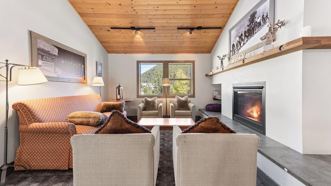 Apex Mountain Lodge