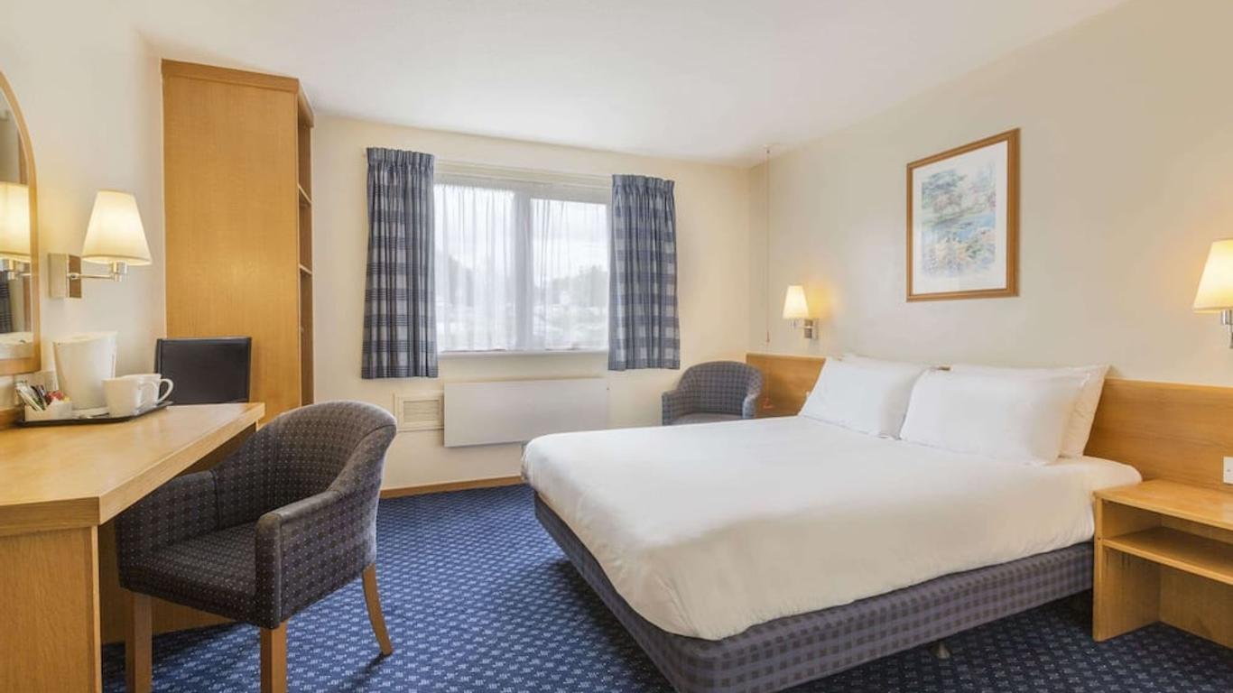 Days Inn by Wyndham Magor
