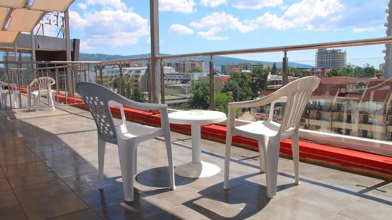 Hostel Coral City
