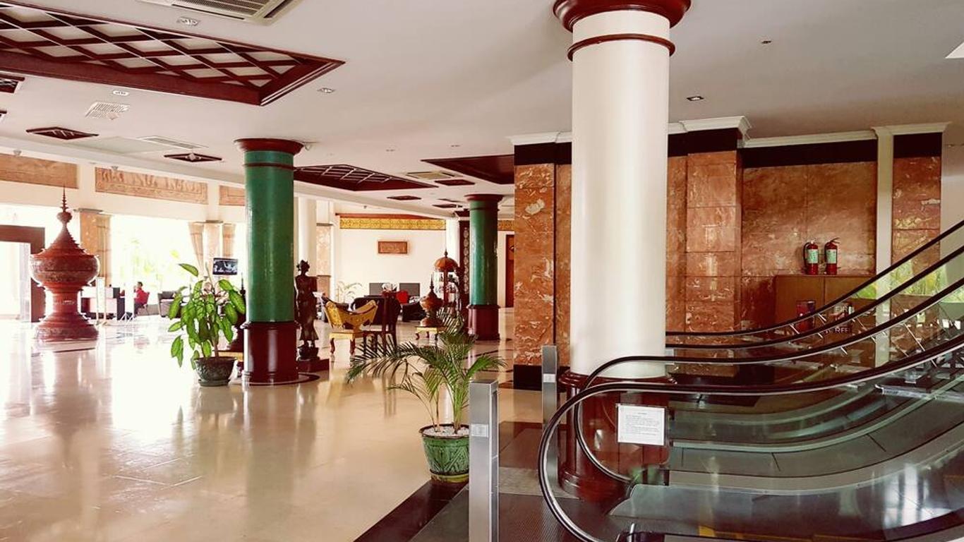 Oattara Thiri Hotel