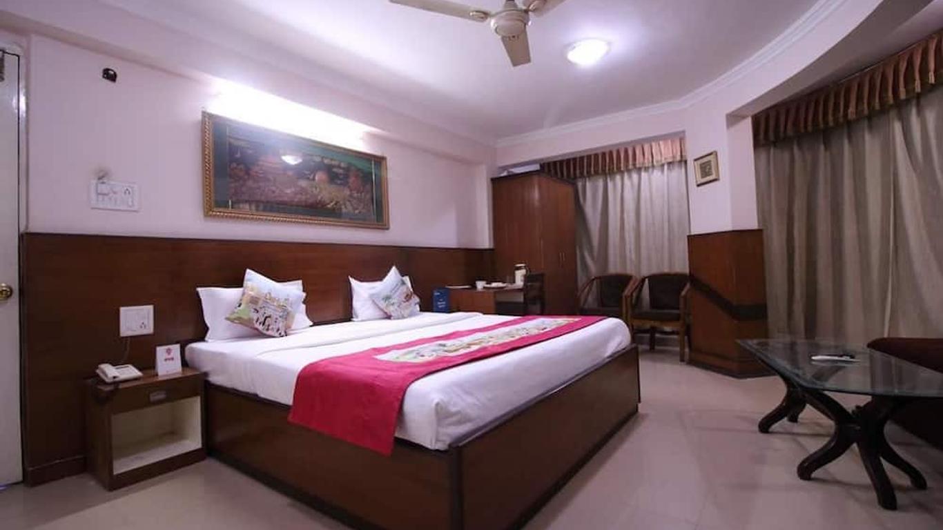 Adb Rooms Hotel Sahiwa