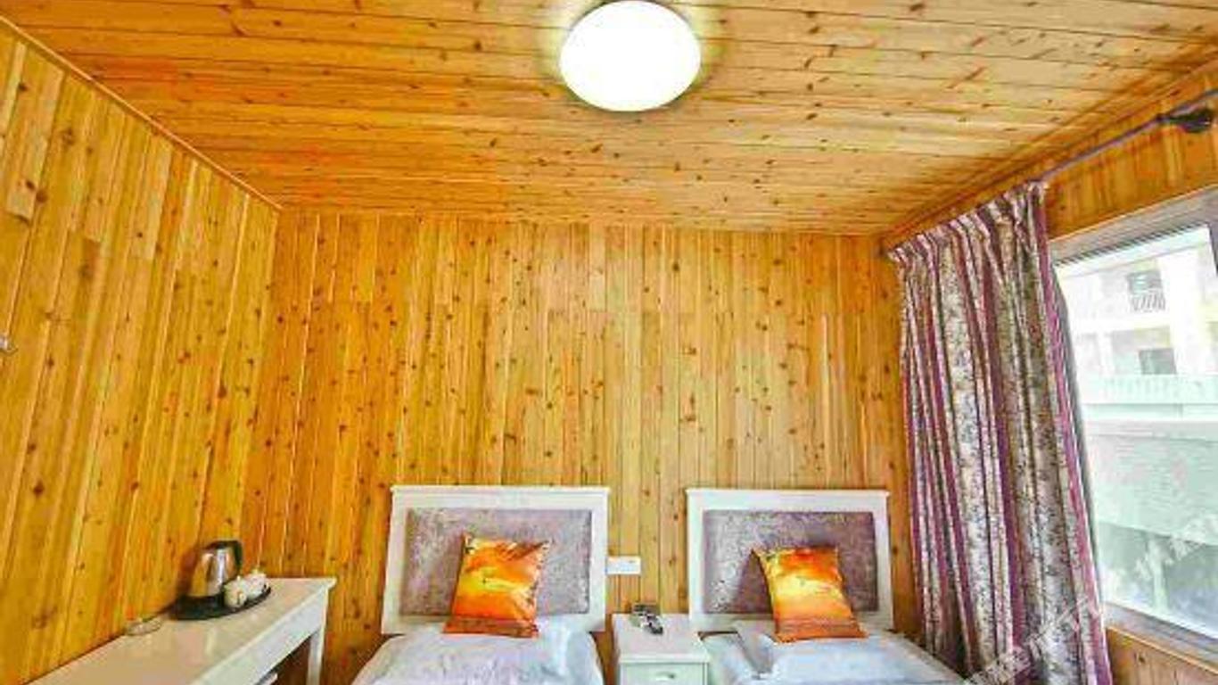 Rushe Inn