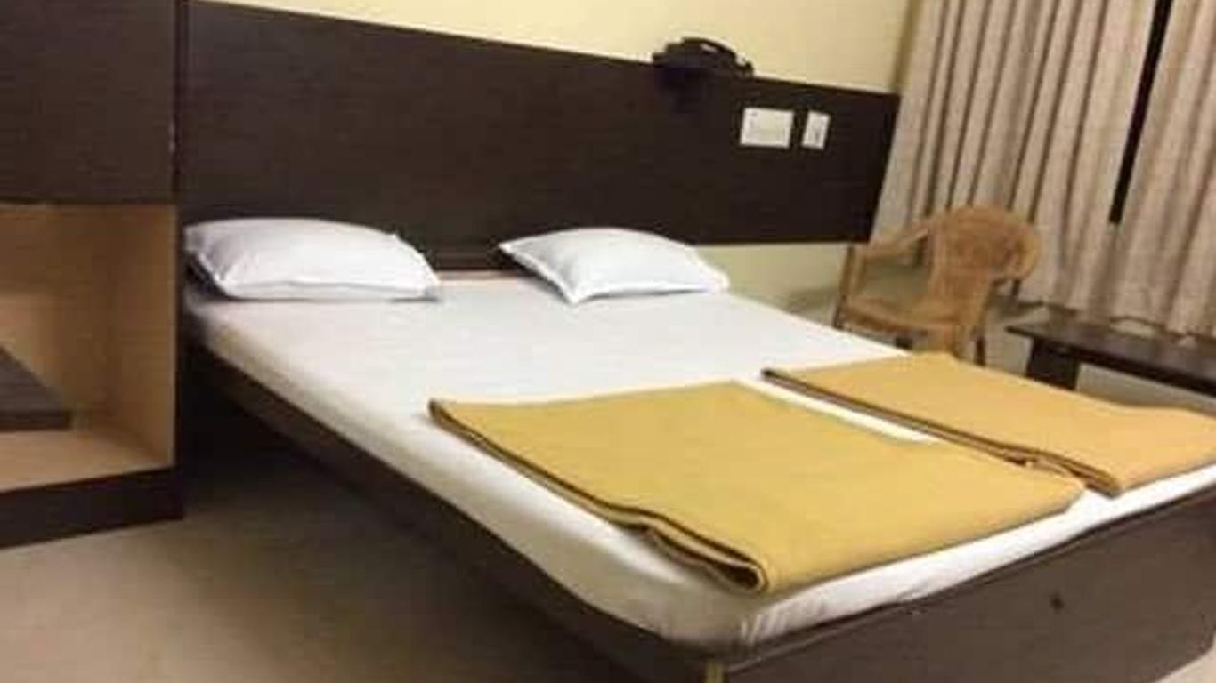 I-Roomz Subhadra Comforts