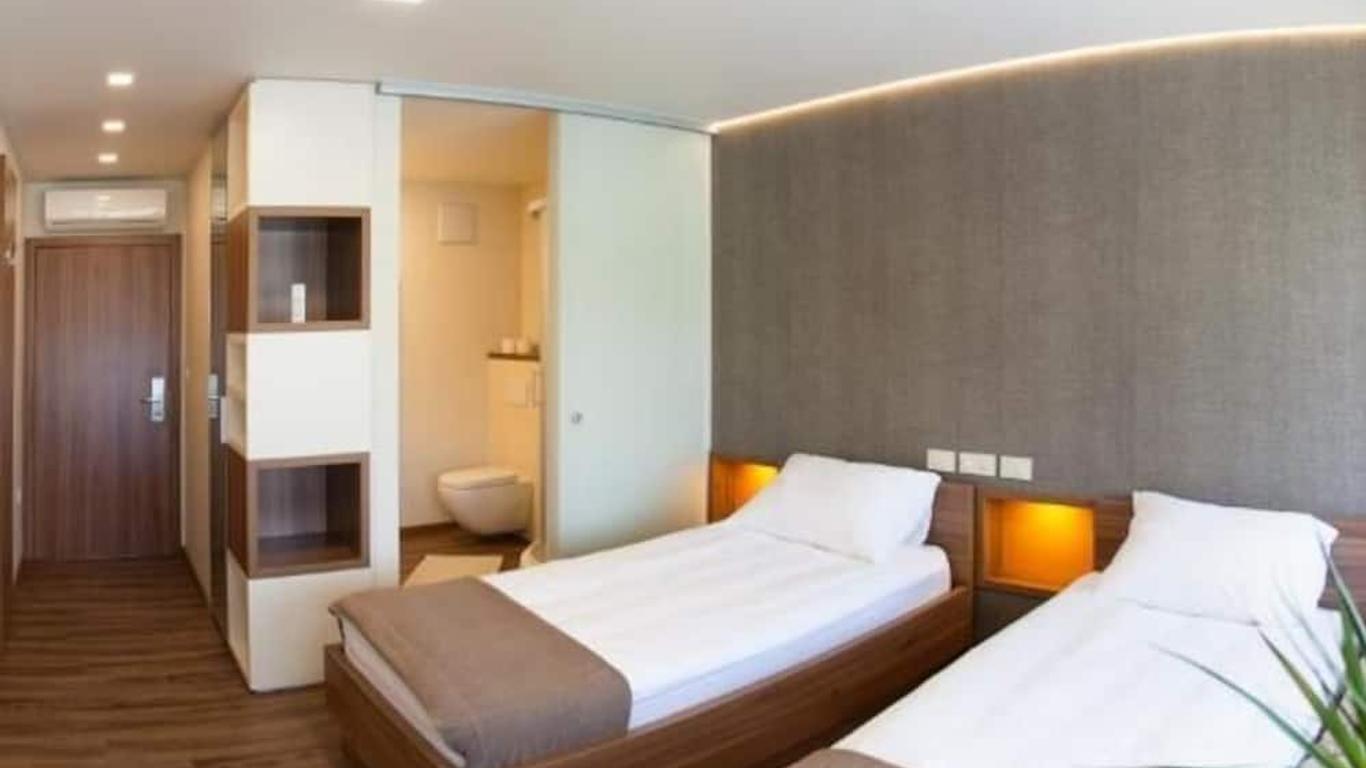Hotel Pomaranca