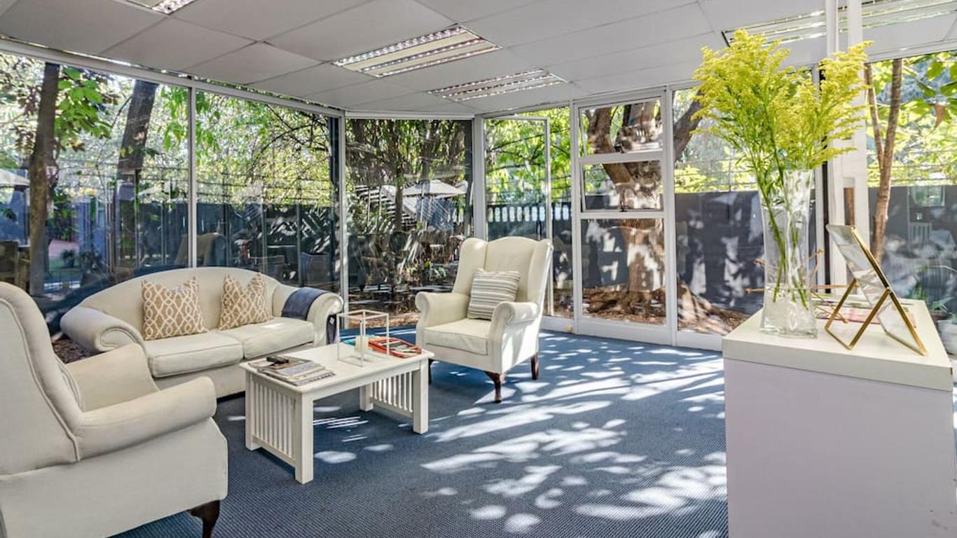 Silver Oaks Boutique Hotel