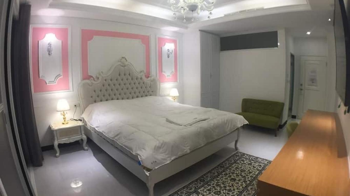 Xianel Vacation Chateau