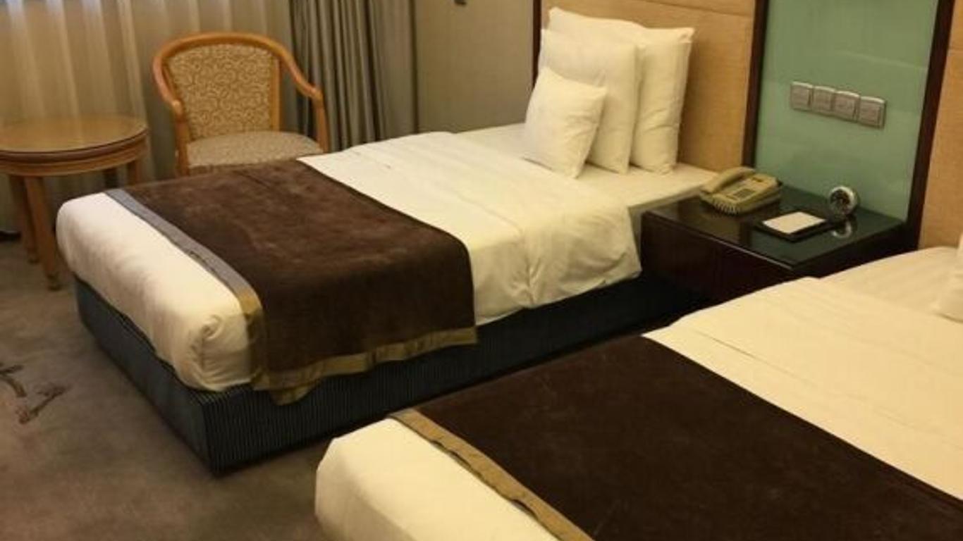 Jinnian Hotel