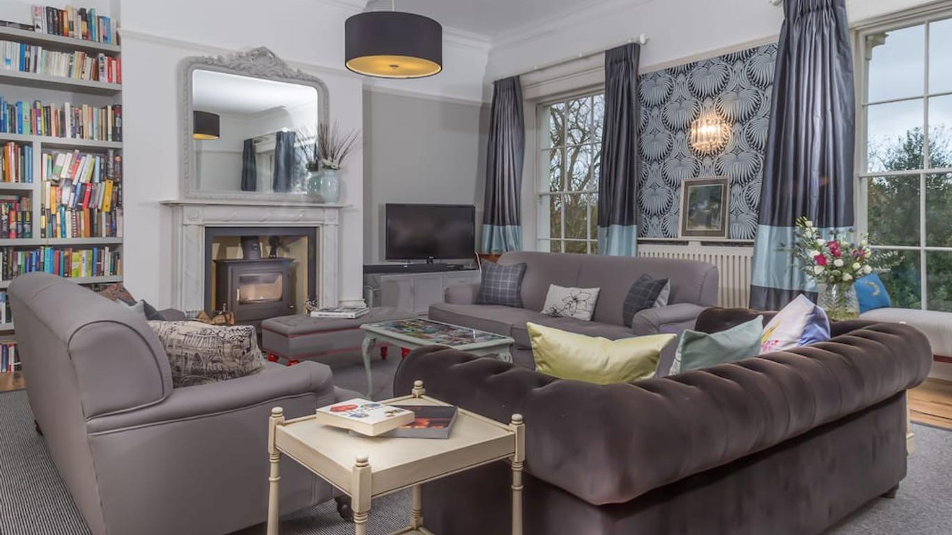 Ravenhurst Luxury Bed & Breakfast