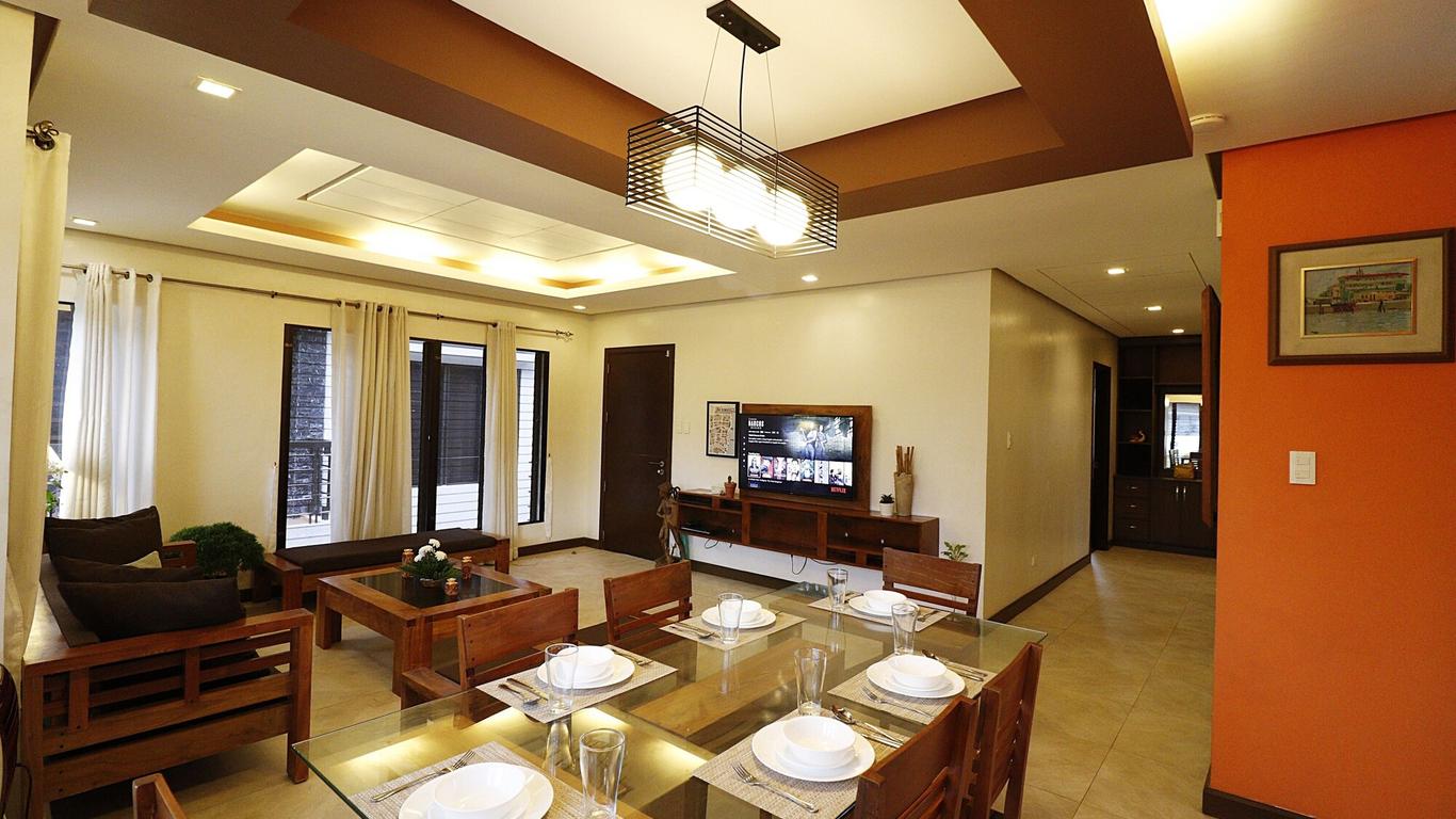 Hassaram Courtyard Hotel