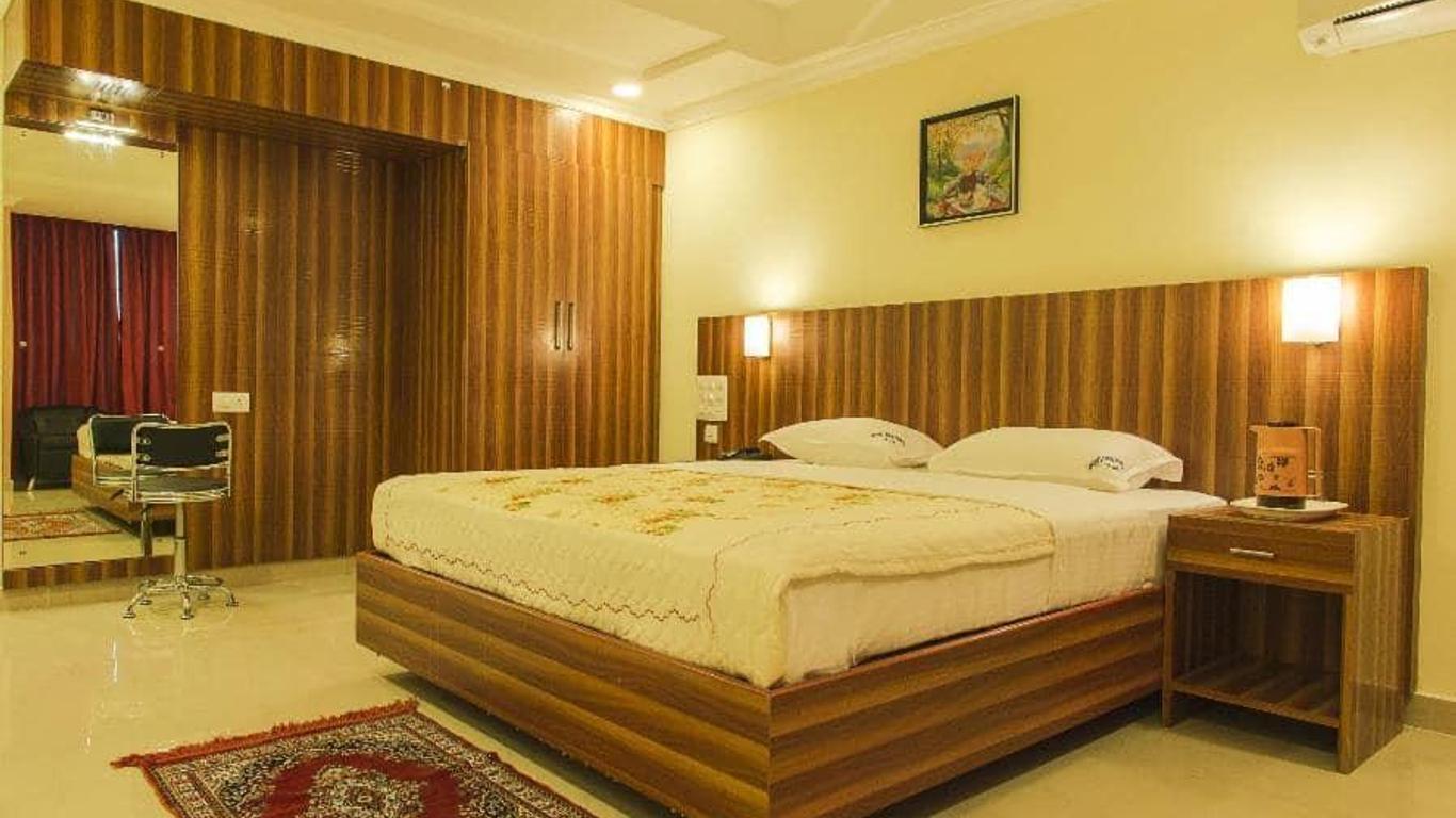Hotel Green Park Suites