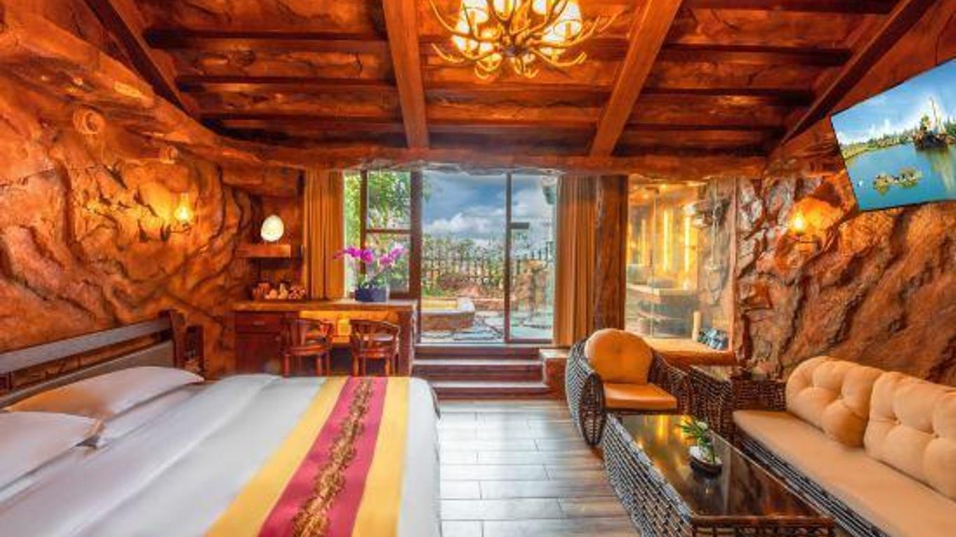 Chuanlord Holiday Hotel