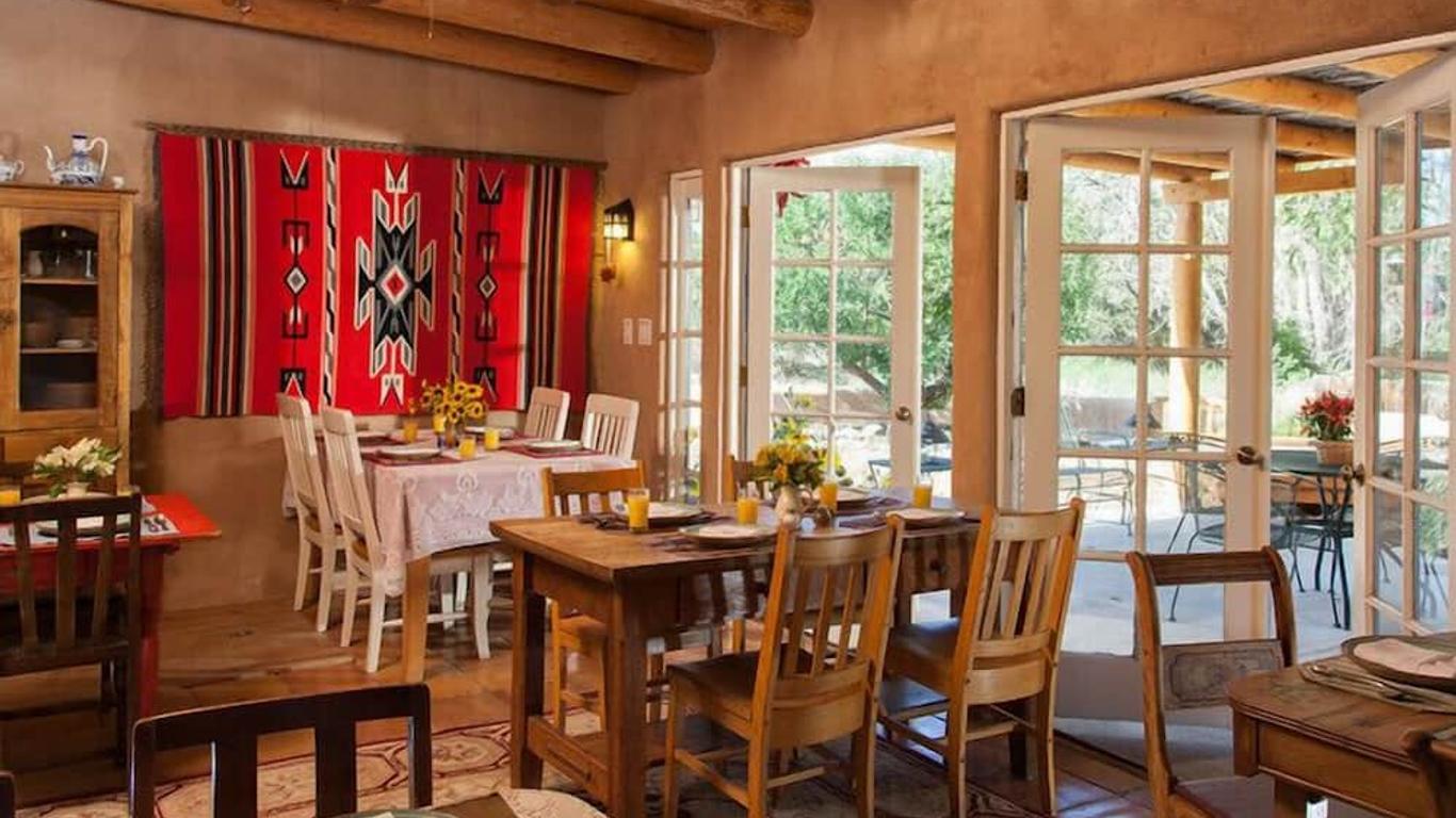 Casa Escondida Bed & Breakfast