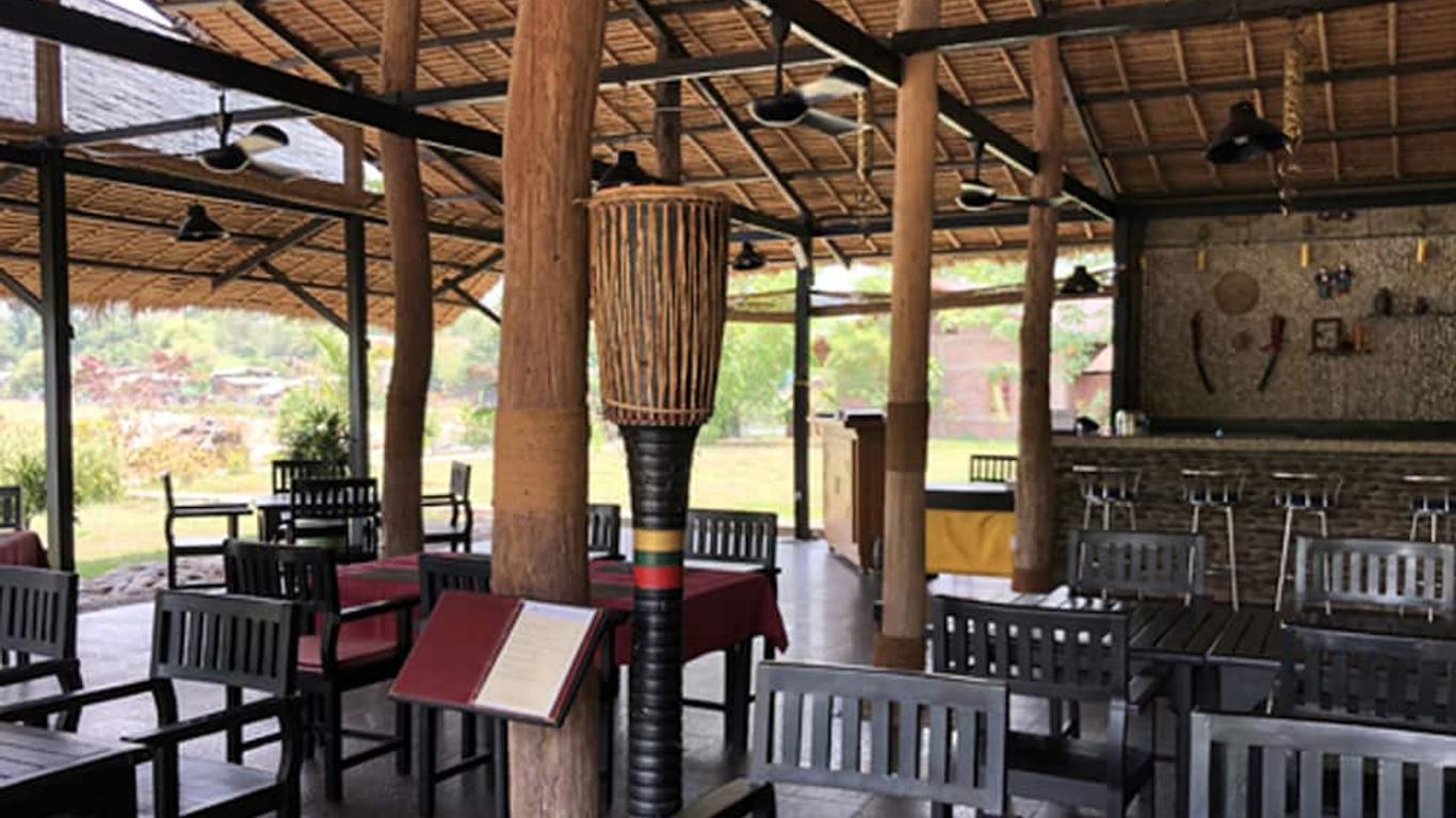 Riverside @ Hsipaw Resort