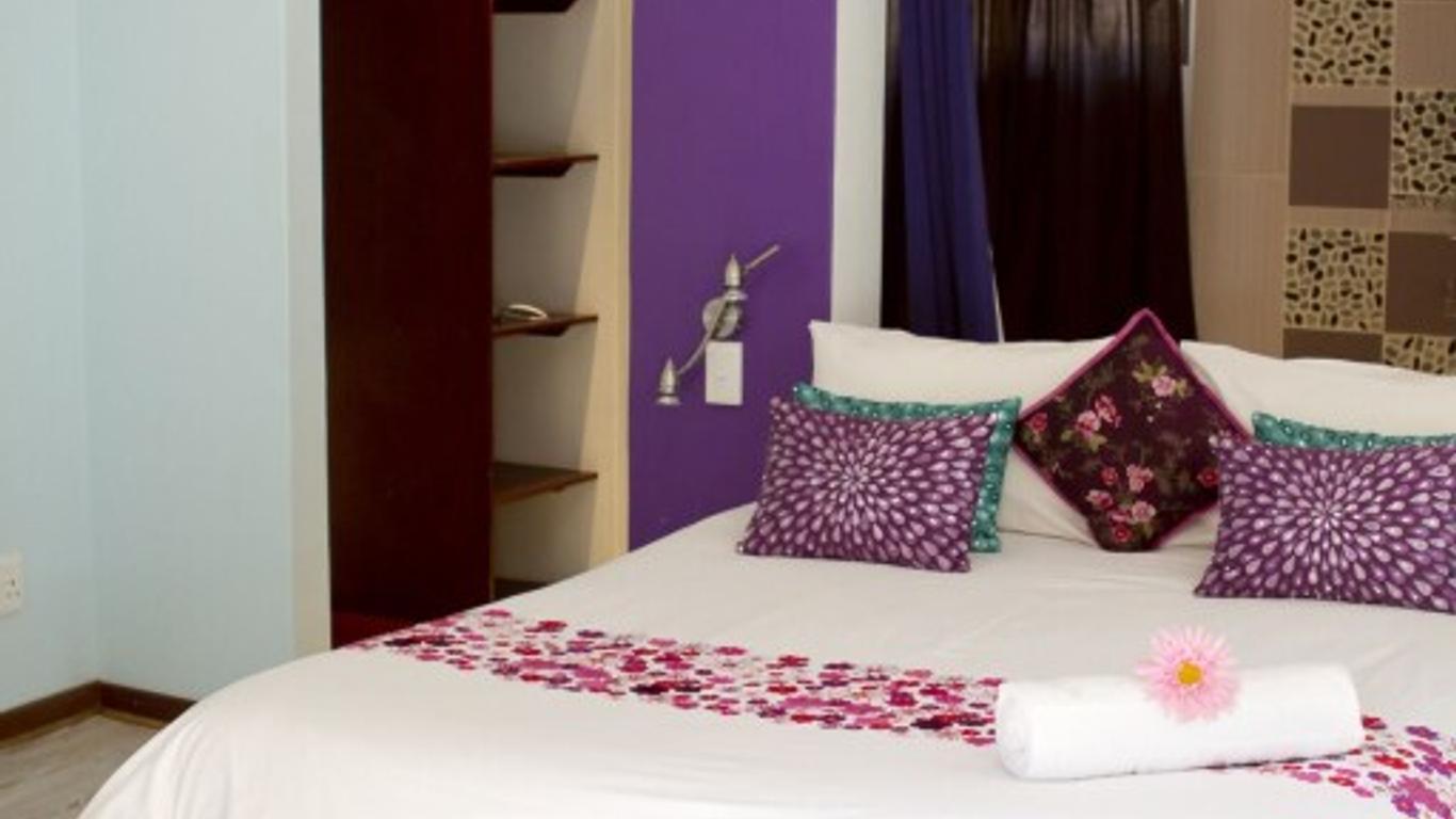 Villa Mexicana Guesthouse