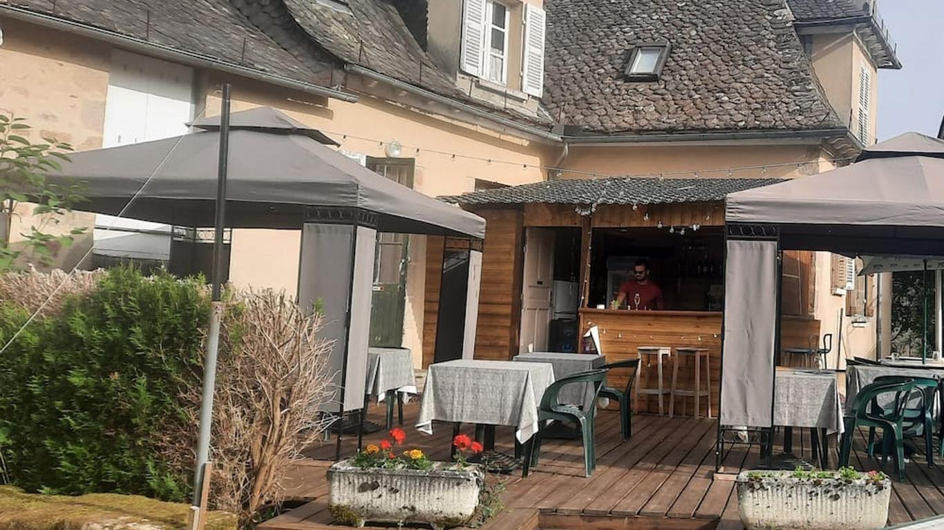 Logis Auberge de Saint Julien aux Bois