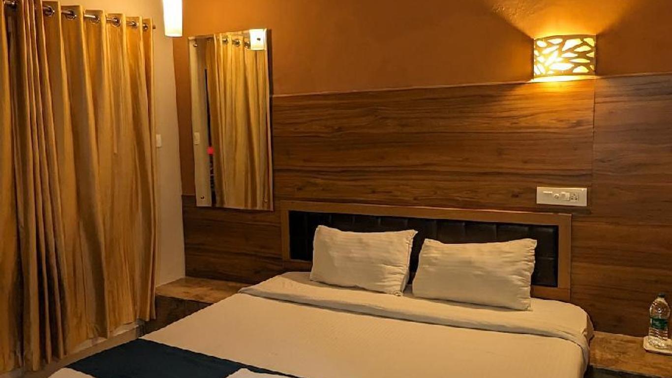 The Empire Grande Suites