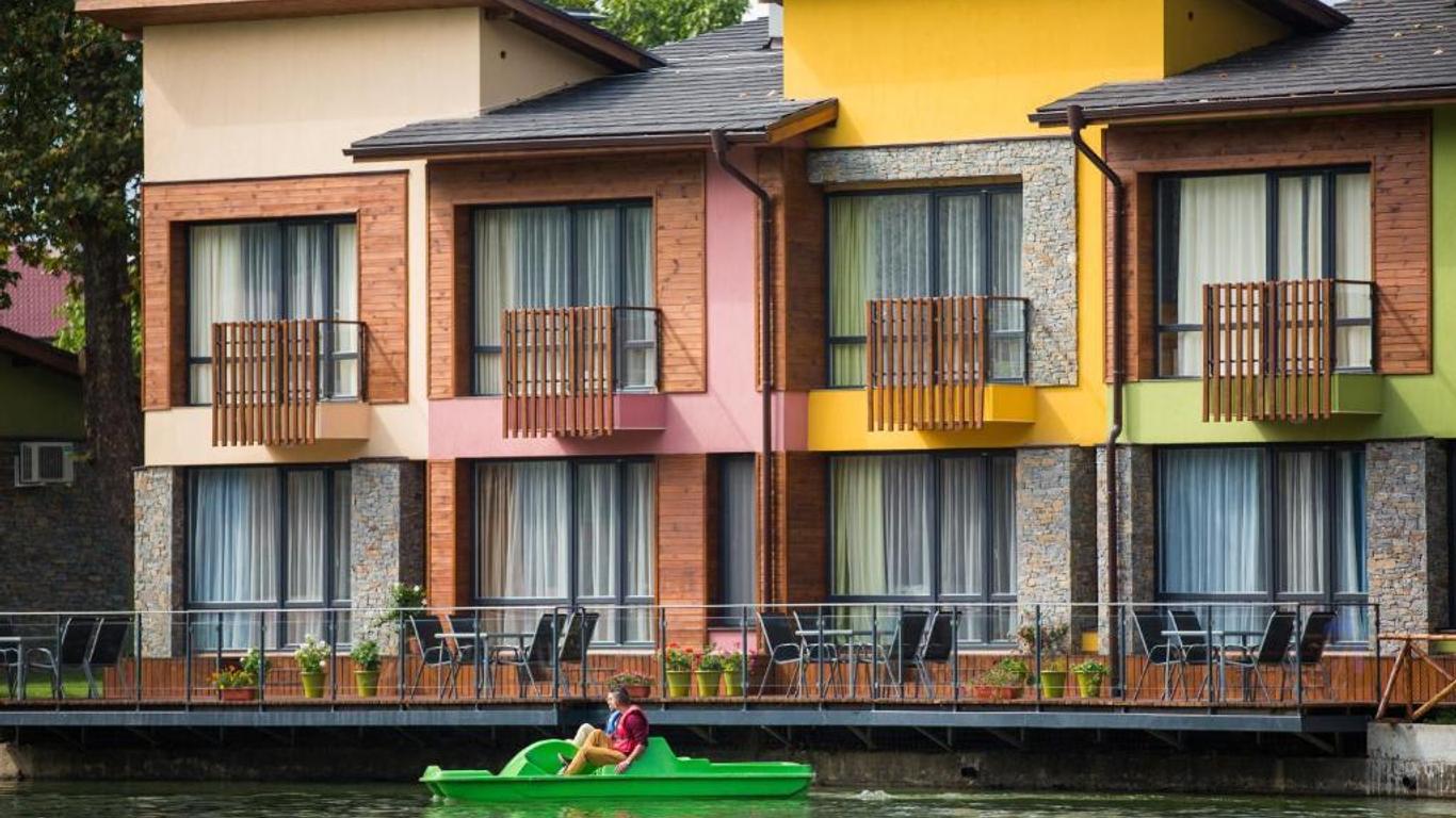 Waterside Houses