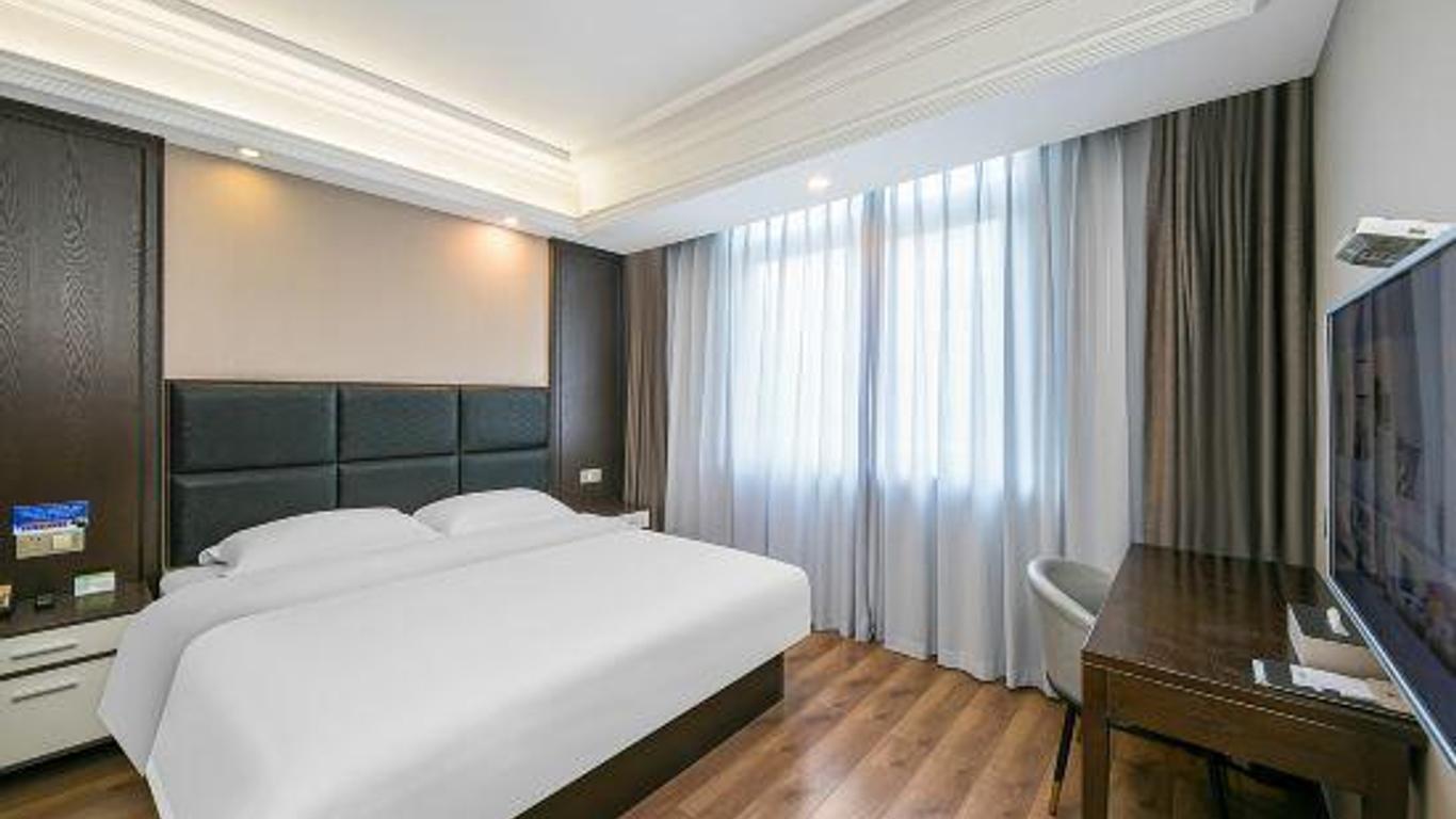 Golden Delta International Hotel