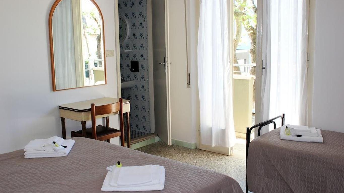 Hotel Leda