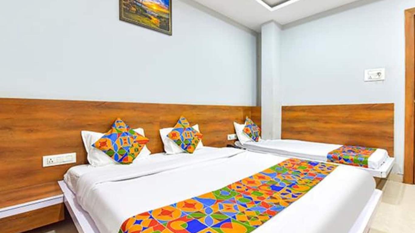Fabhotel Raghumani Palace
