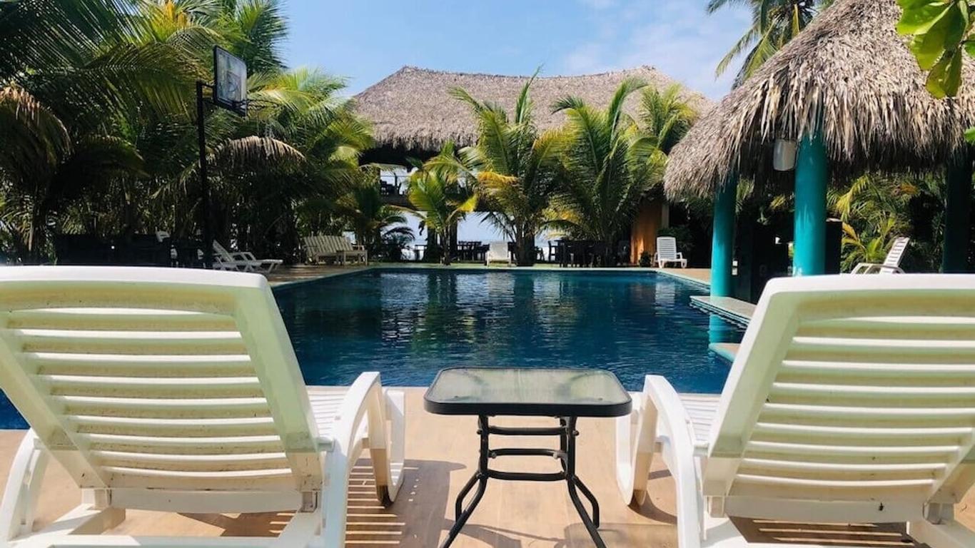 Sambo Mambo Beach Hotel