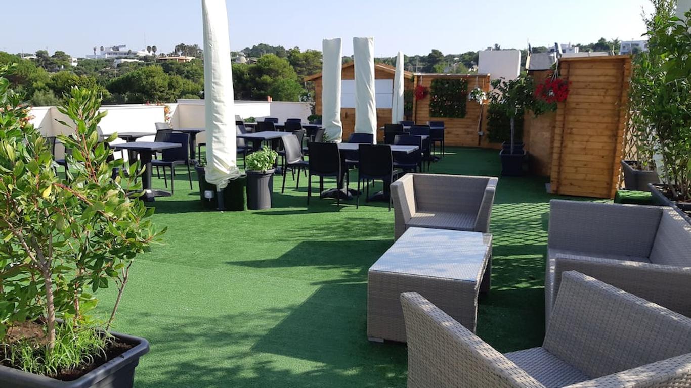 Morello Beach Hotel
