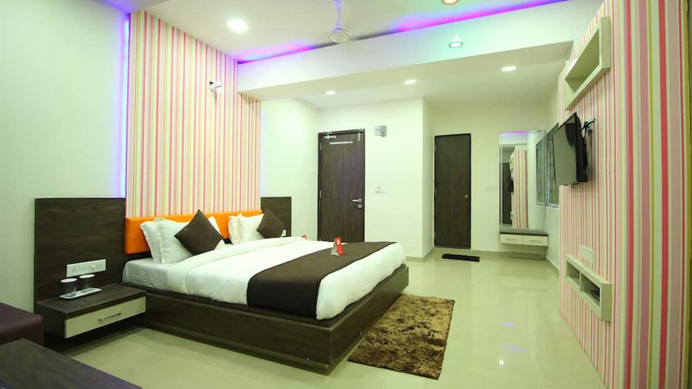 OYO 9238 Hotel Meet Palace