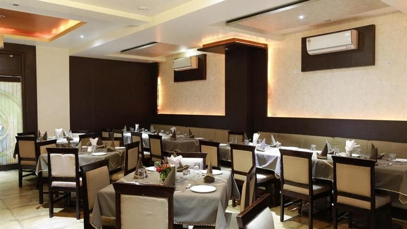 Jypore Saffron Inn & Suites