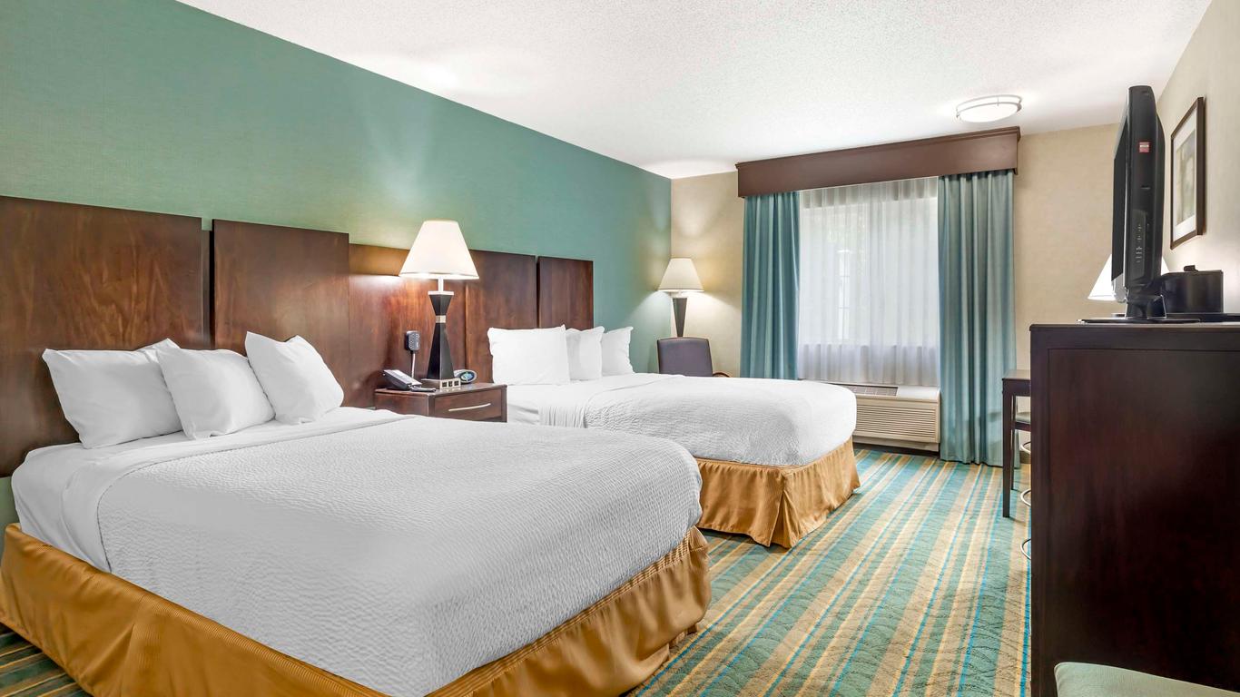 Best Western Plus Berkshire Hills Inn & Suites