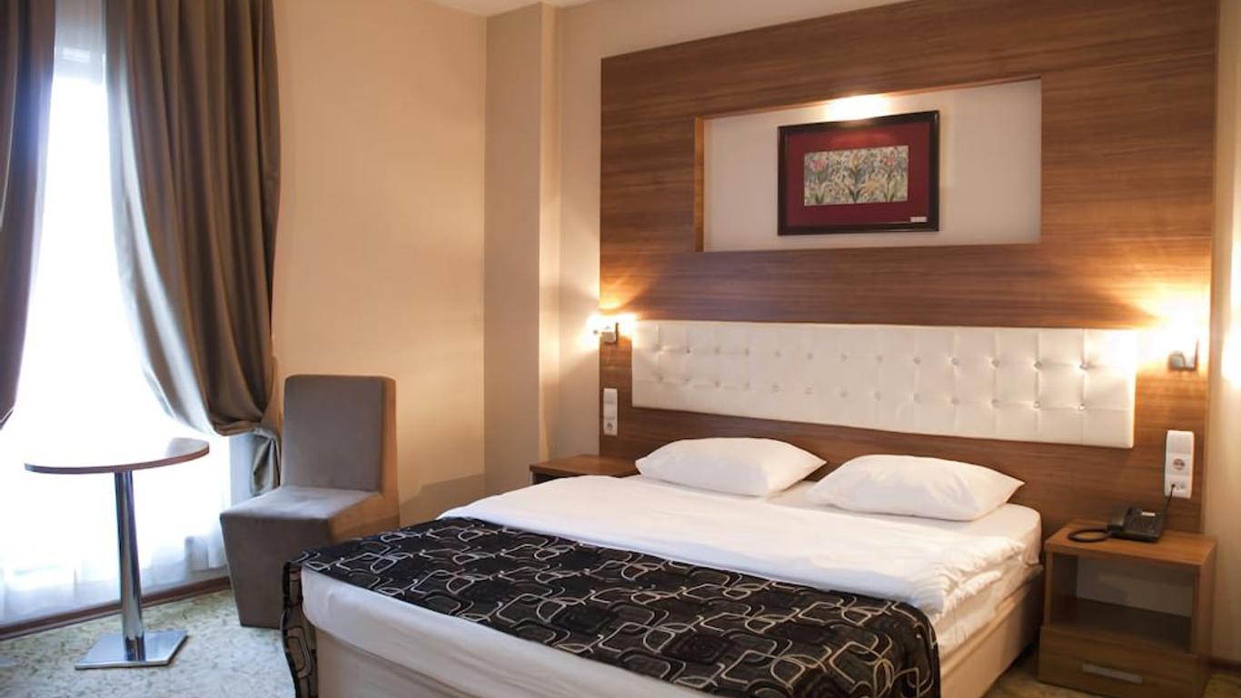 The Riada Hotel