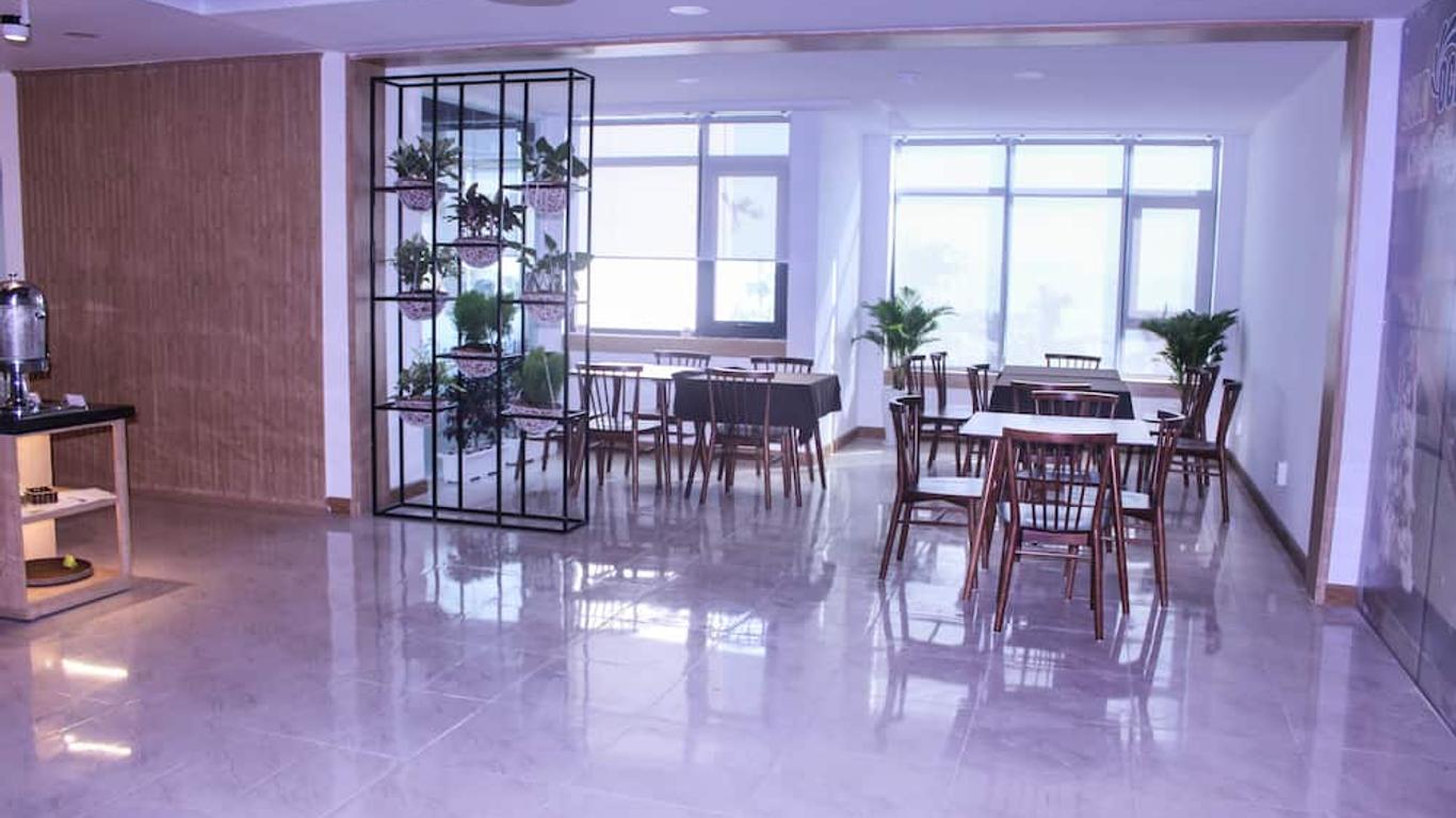 Gold Oceanus Nha Trang Hotel & Apartment