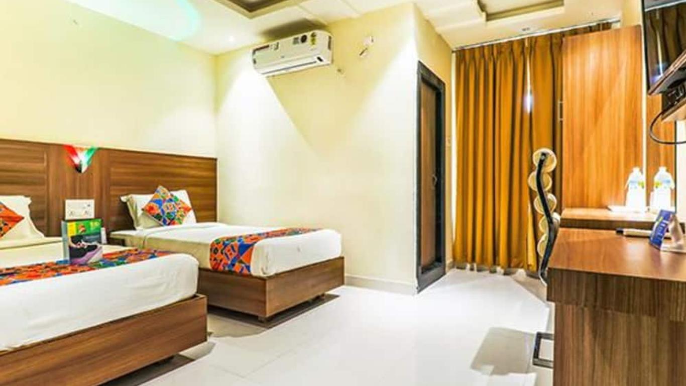Fabhotel Rr Grand Mg Road