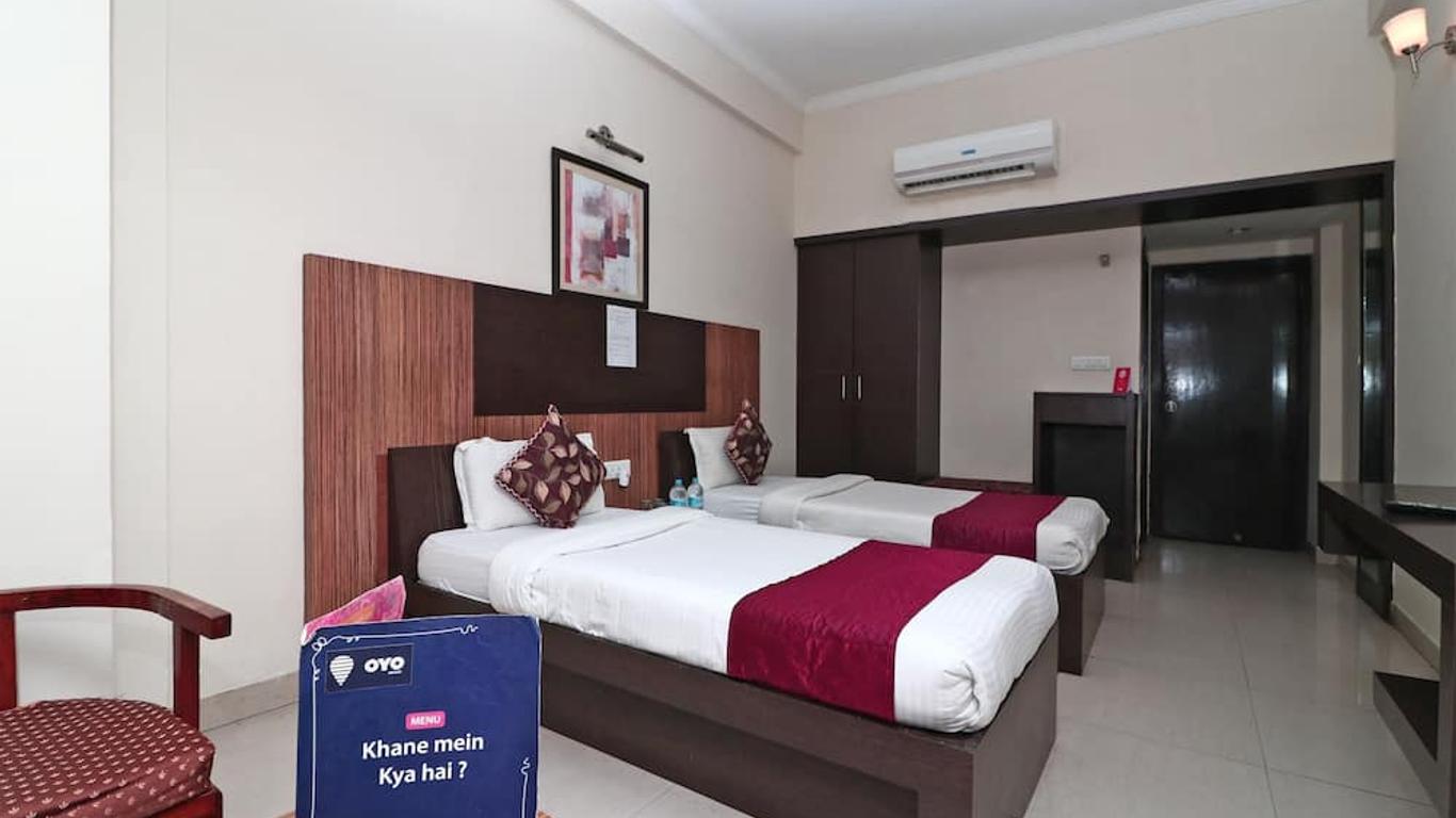 OYO 4754 Hotel Center Point