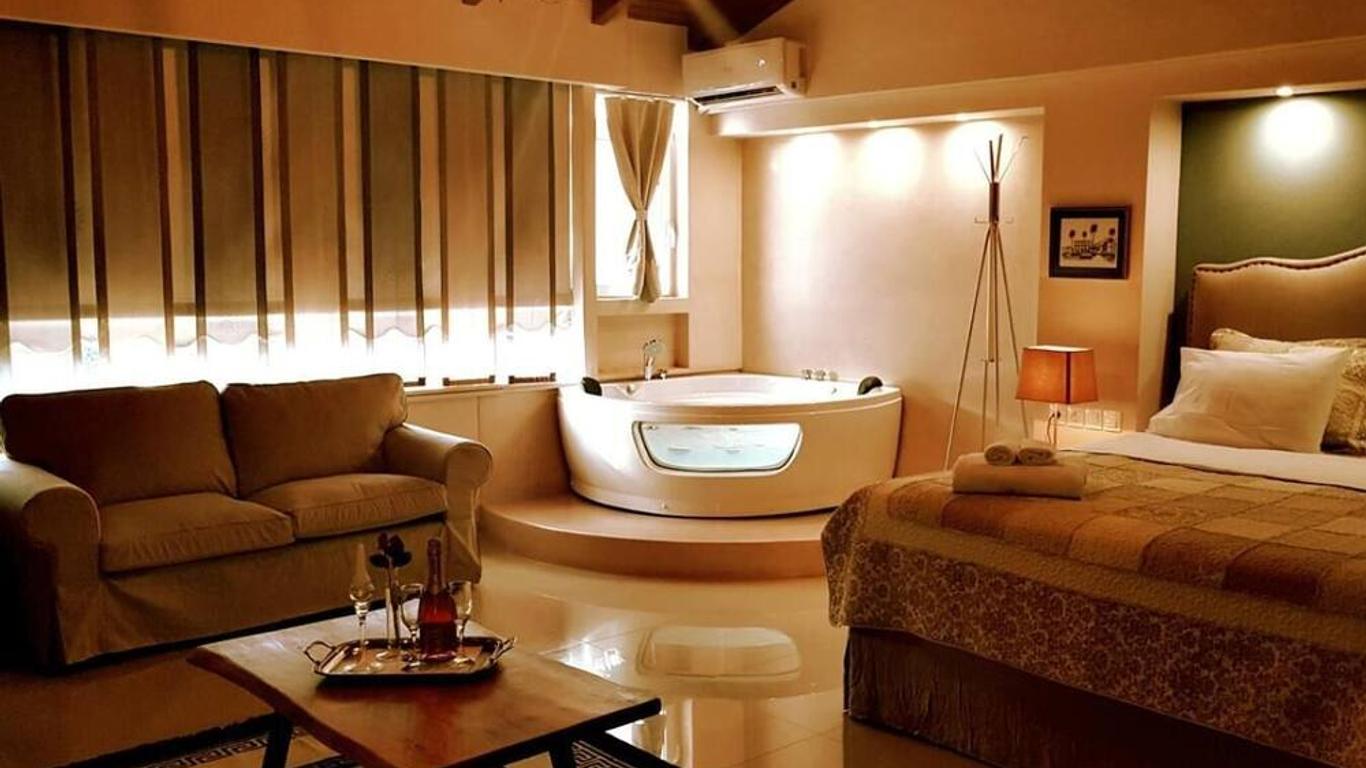 Q Suites Preveza