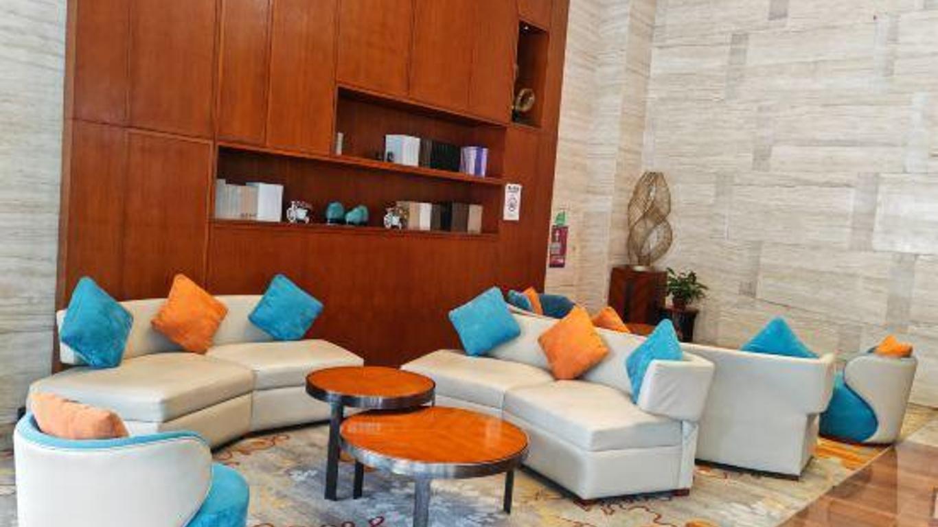U-Hotel (Shenzhen Fuyong Metro Station)