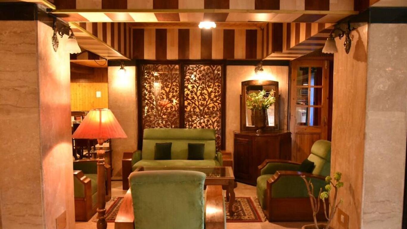 Hotel Akbar At Dal Lake Ghat Number 1