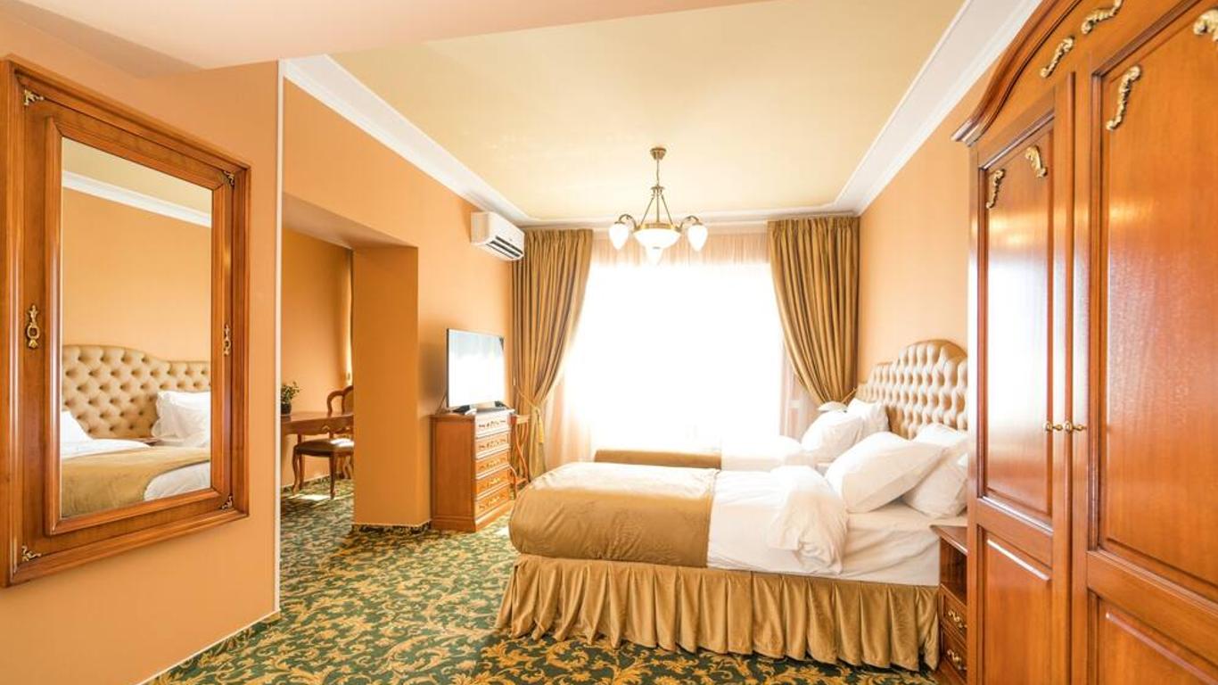 Studio One Accommodation Suites