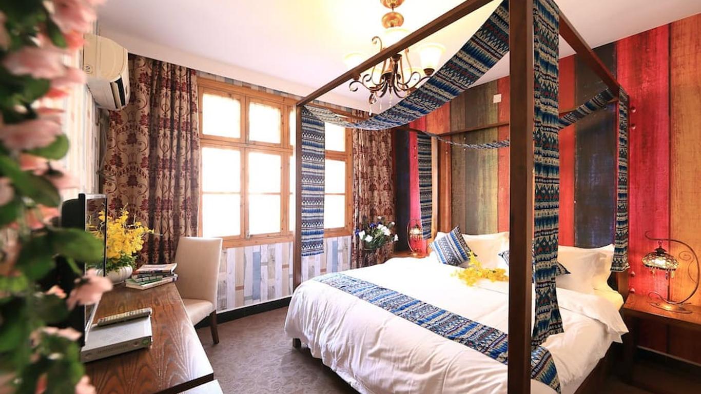 Jomo Hotel Fenghuang