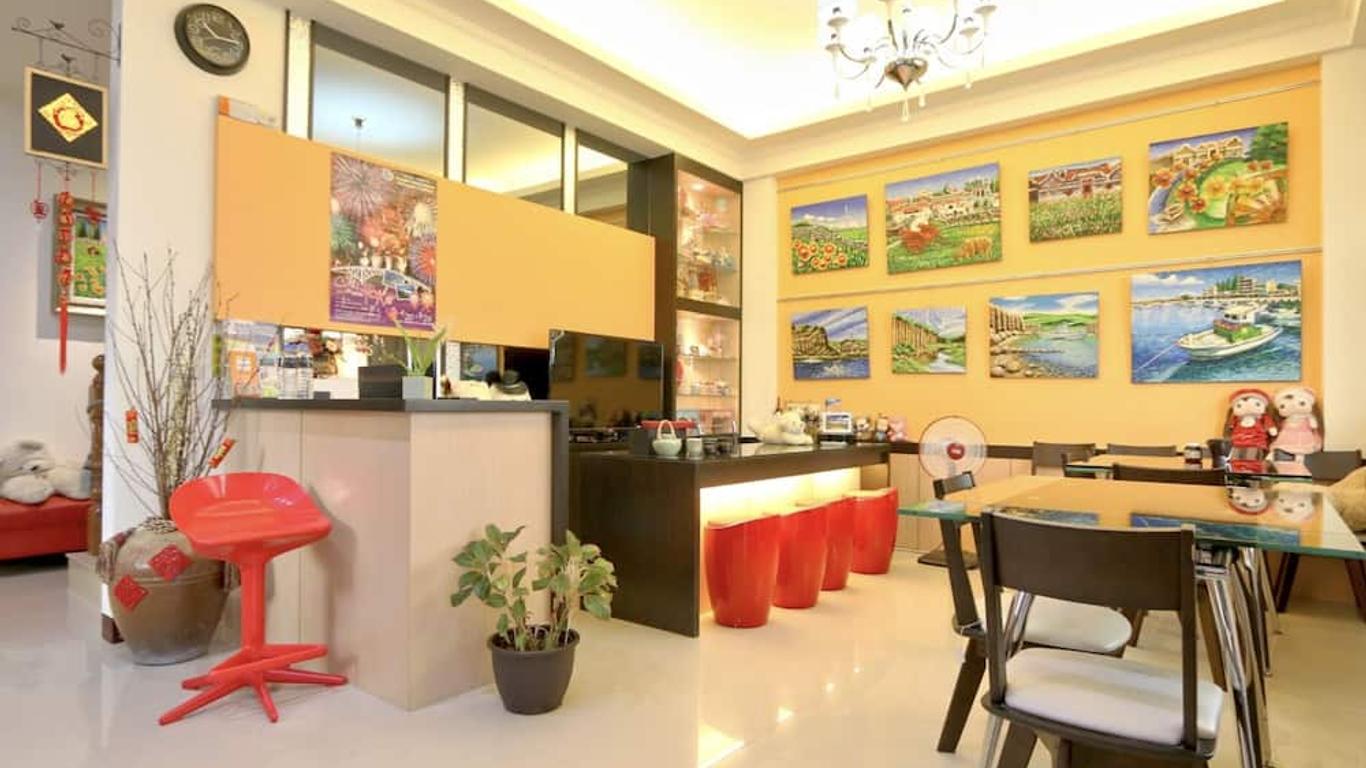 Lucky Bear Guesthouse