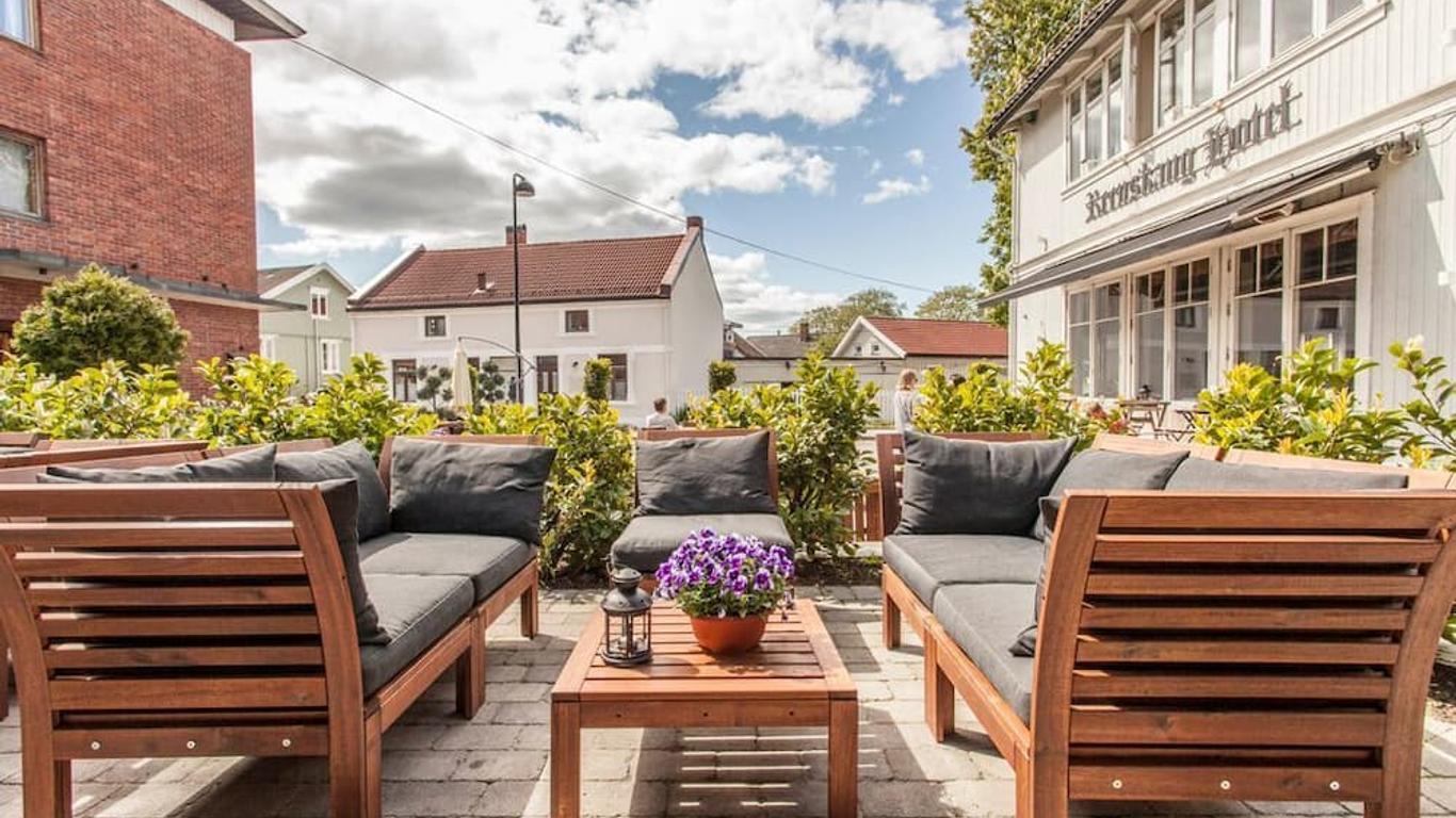 Reenskaug Hotel