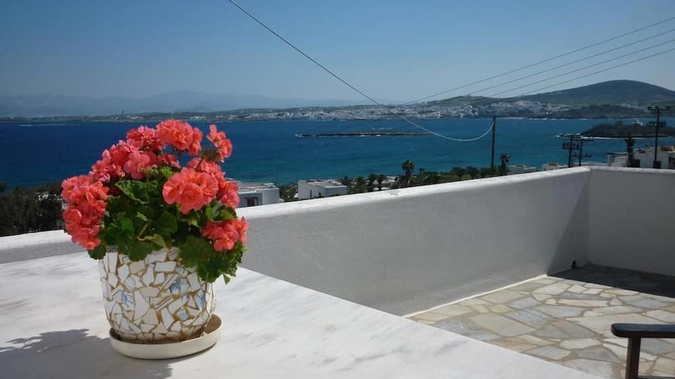 Nikoleta Kolympithres Paros